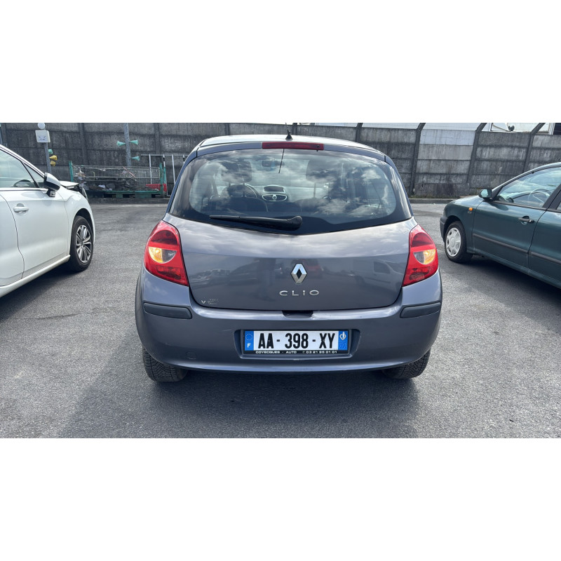 Feu arriere principal droit (feux) RENAULT CLIO 3 Photo n°12