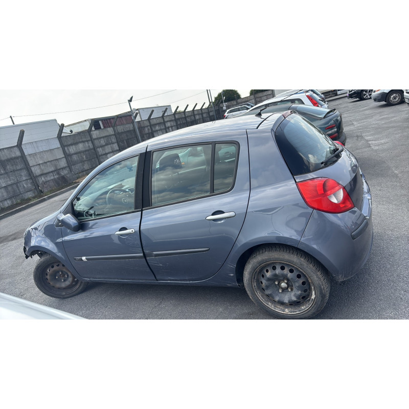 Feu arriere principal droit (feux) RENAULT CLIO 3 Photo n°14