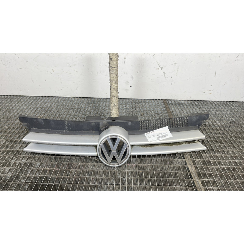 Calandre VOLKSWAGEN GOLF 4 Photo n°1