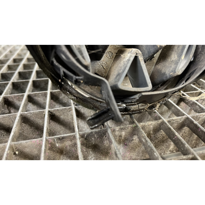 Calandre VOLKSWAGEN GOLF 4 Photo n°5