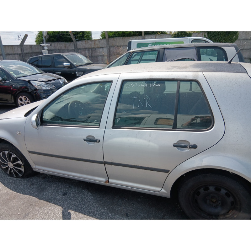 Calandre VOLKSWAGEN GOLF 4 Photo n°11