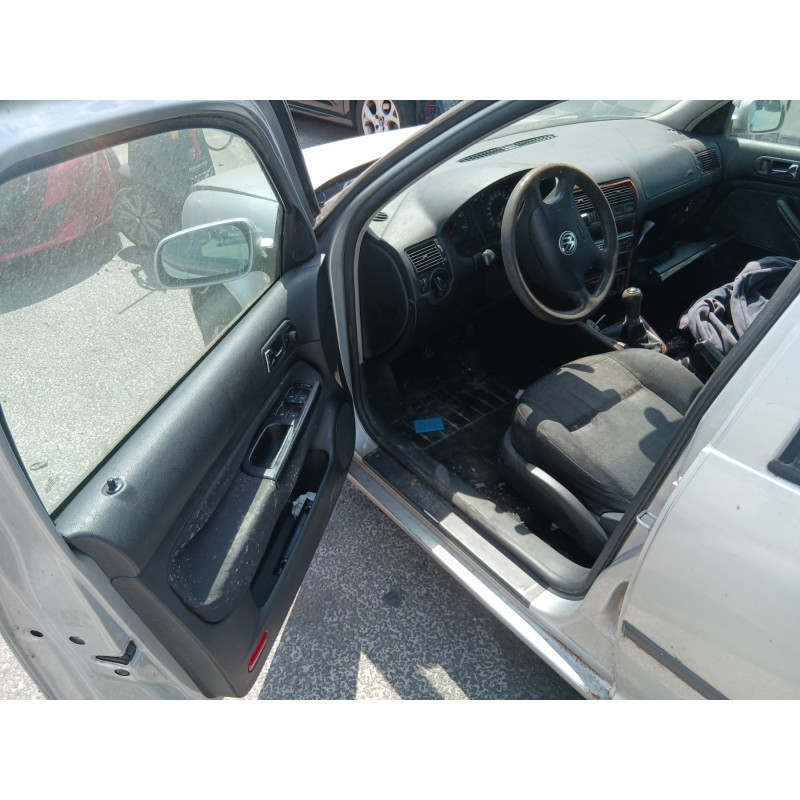 Calandre VOLKSWAGEN GOLF 4 Photo n°14