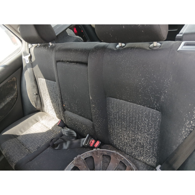 Calandre VOLKSWAGEN GOLF 4 Photo n°16