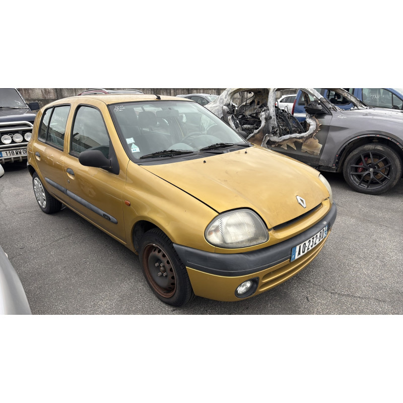 Calandre RENAULT CLIO 2 Photo n°6