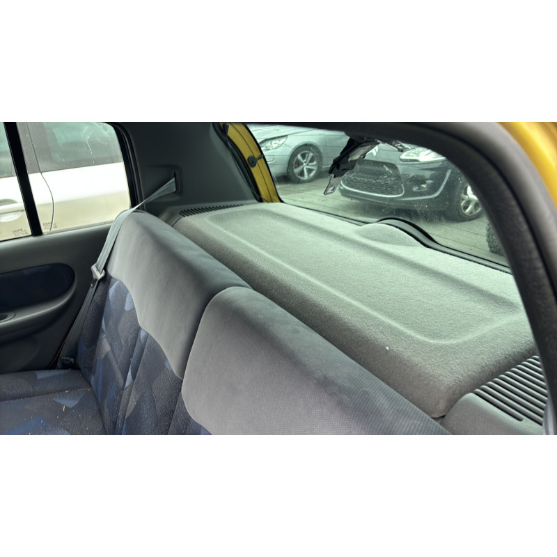 Calandre RENAULT CLIO 2 Photo n°16