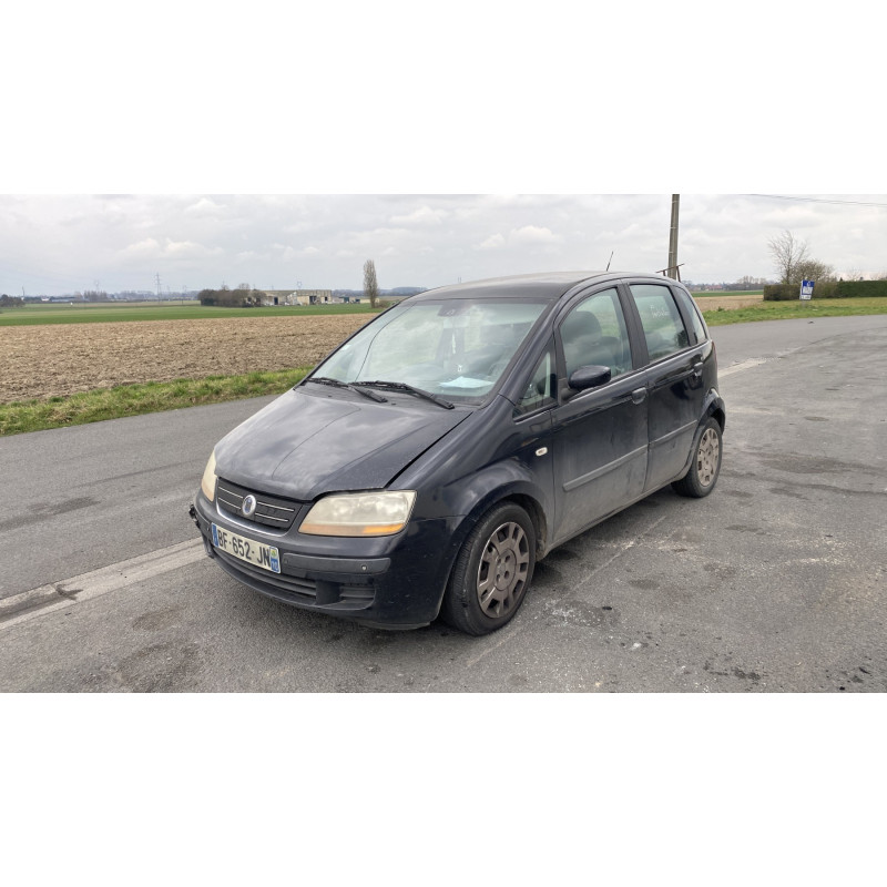 Calandre FIAT IDEA Photo n°5