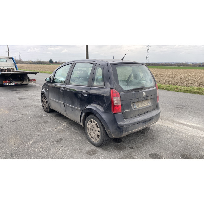 Calandre FIAT IDEA Photo n°8