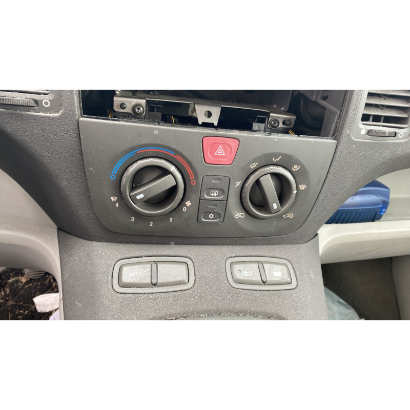 Calandre FIAT IDEA Photo n°12