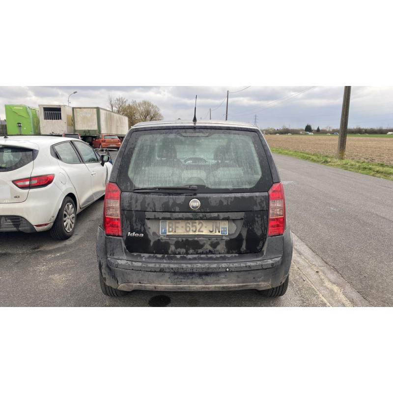 Calandre FIAT IDEA Photo n°19