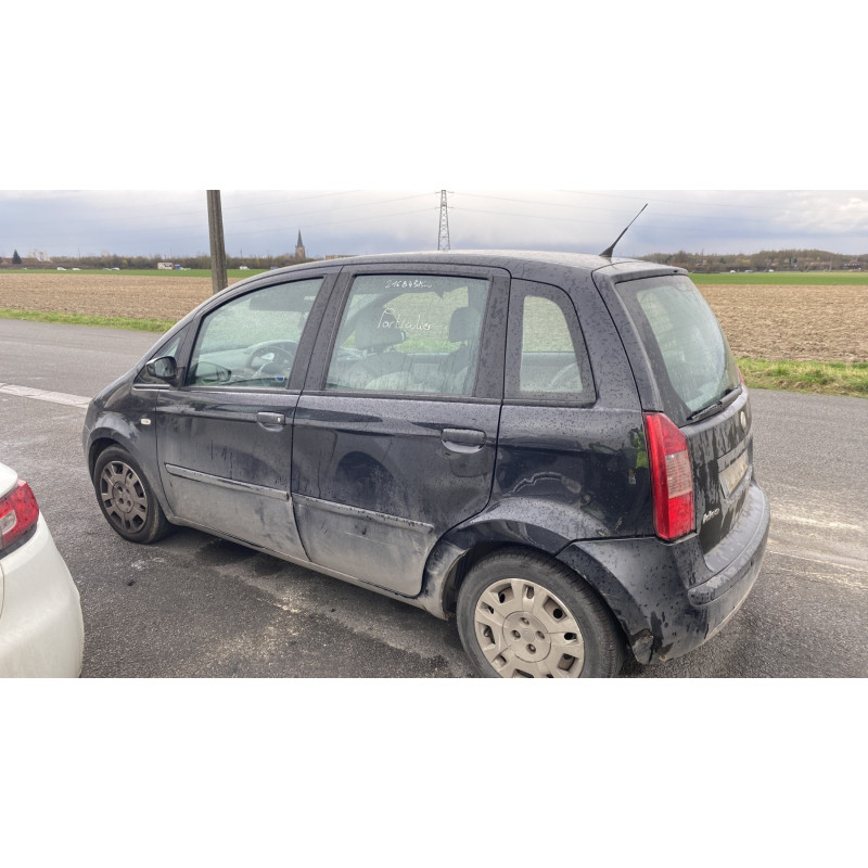 Calandre FIAT IDEA Photo n°20
