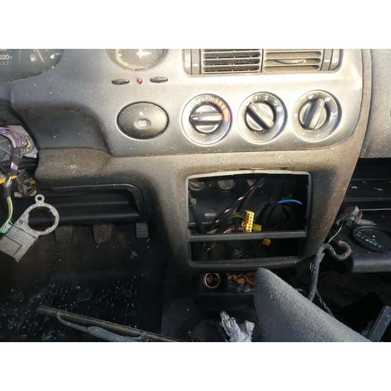 Calandre FORD ESCORT 6 Photo n°3