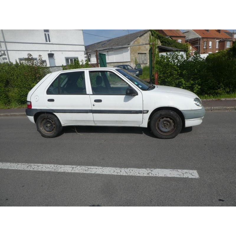 Calandre CITROEN SAXO Photo n°5
