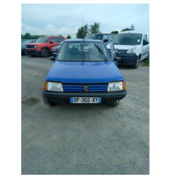 Calandre PEUGEOT 205