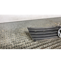 Calandre VOLKSWAGEN PASSAT 4