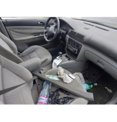 Calandre VOLKSWAGEN PASSAT 4