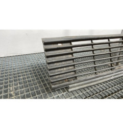 Calandre RENAULT B70