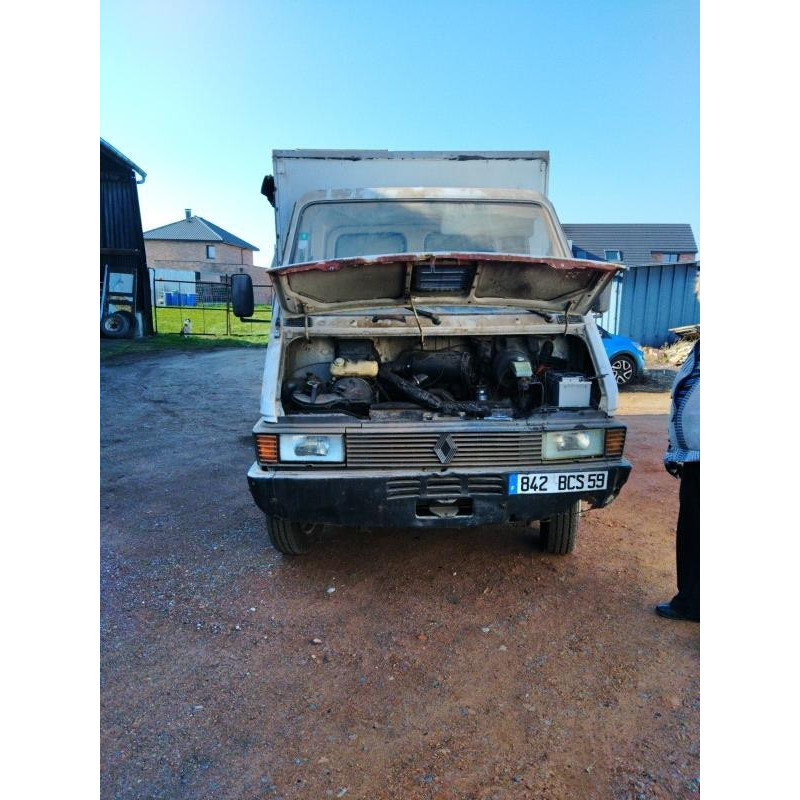 Calandre RENAULT B70 Photo n°4