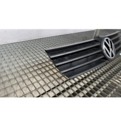 Calandre VOLKSWAGEN POLO 3 Photo n°1