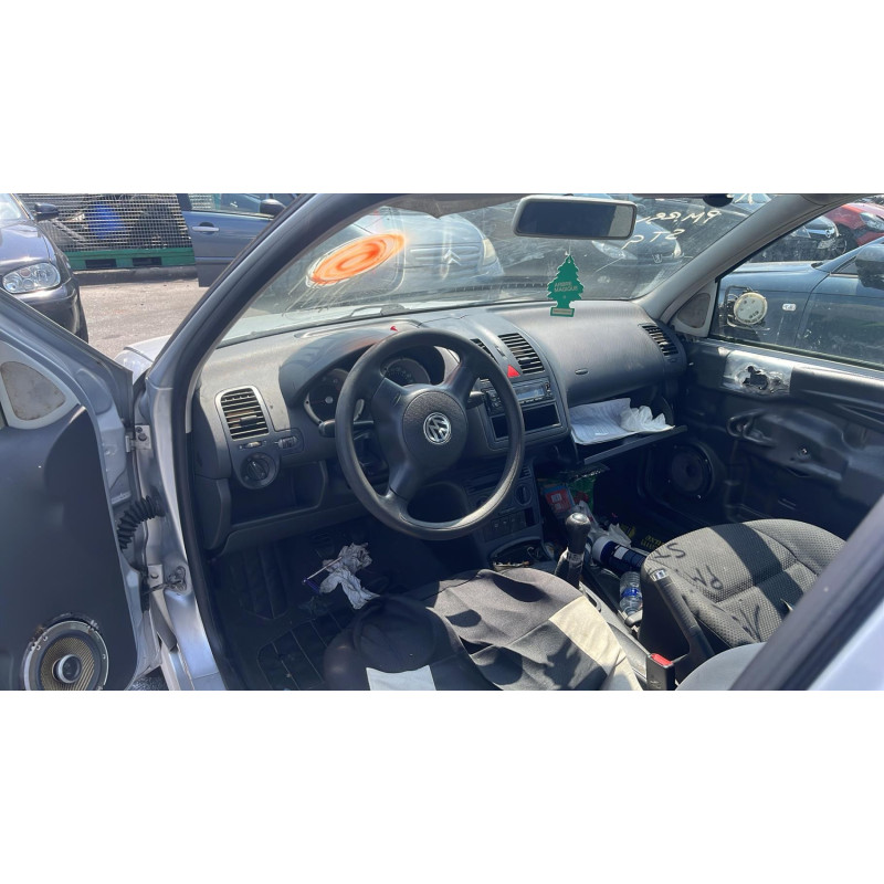 Calandre VOLKSWAGEN POLO 3 Photo n°13