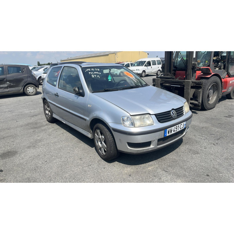 Calandre VOLKSWAGEN POLO 3 Photo n°15