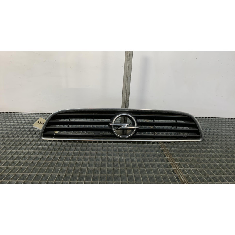 Calandre OPEL ZAFIRA A Photo n°1