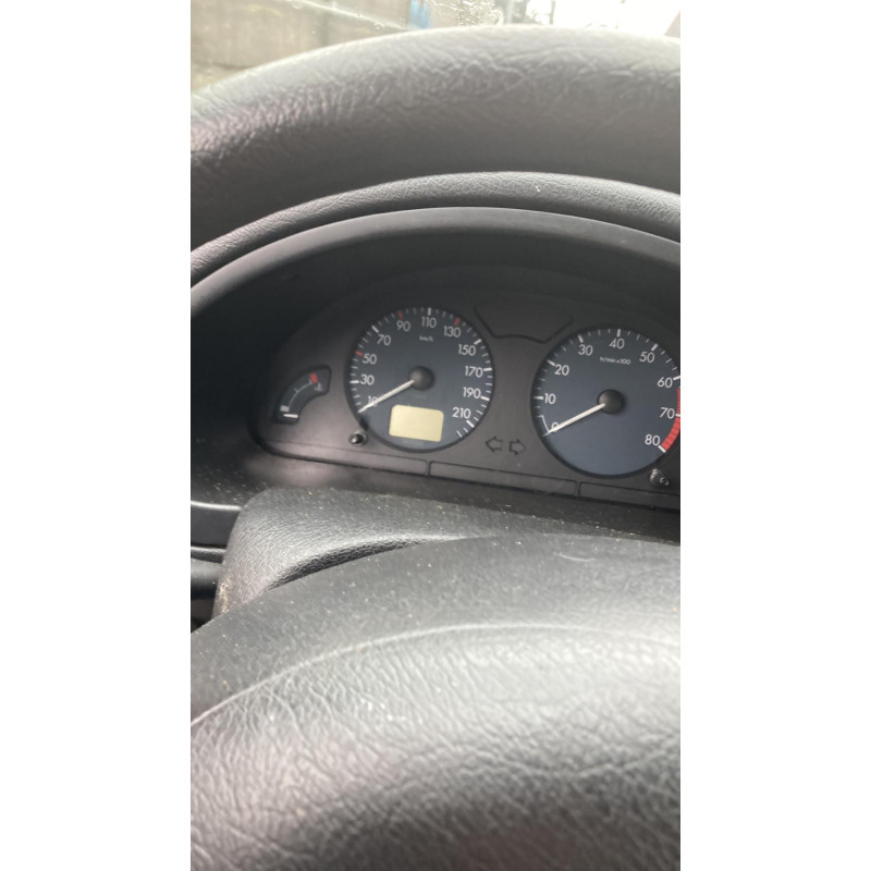 Calandre CITROEN SAXO Photo n°8
