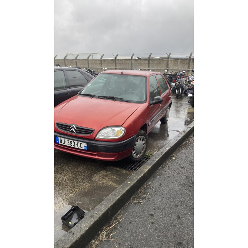 Calandre CITROEN SAXO Photo n°10