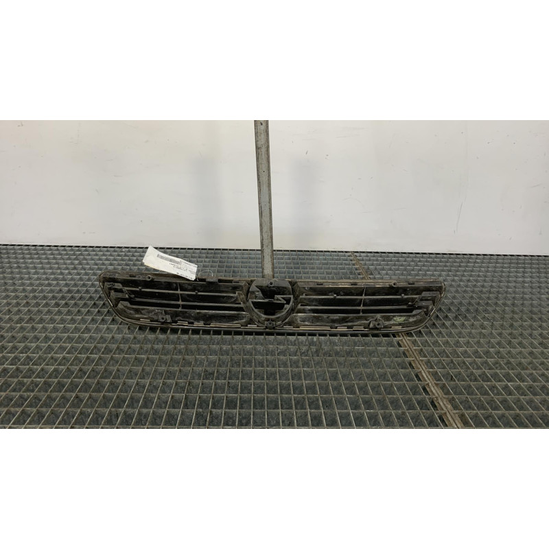 Calandre OPEL ASTRA G Photo n°1