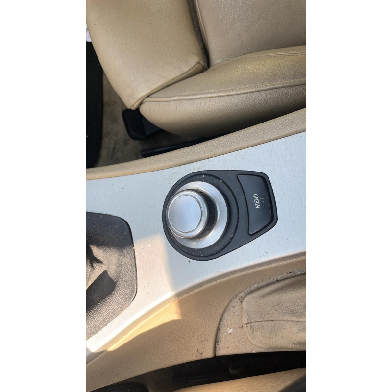 Calandre BMW SERIE 3 E91 Photo n°13