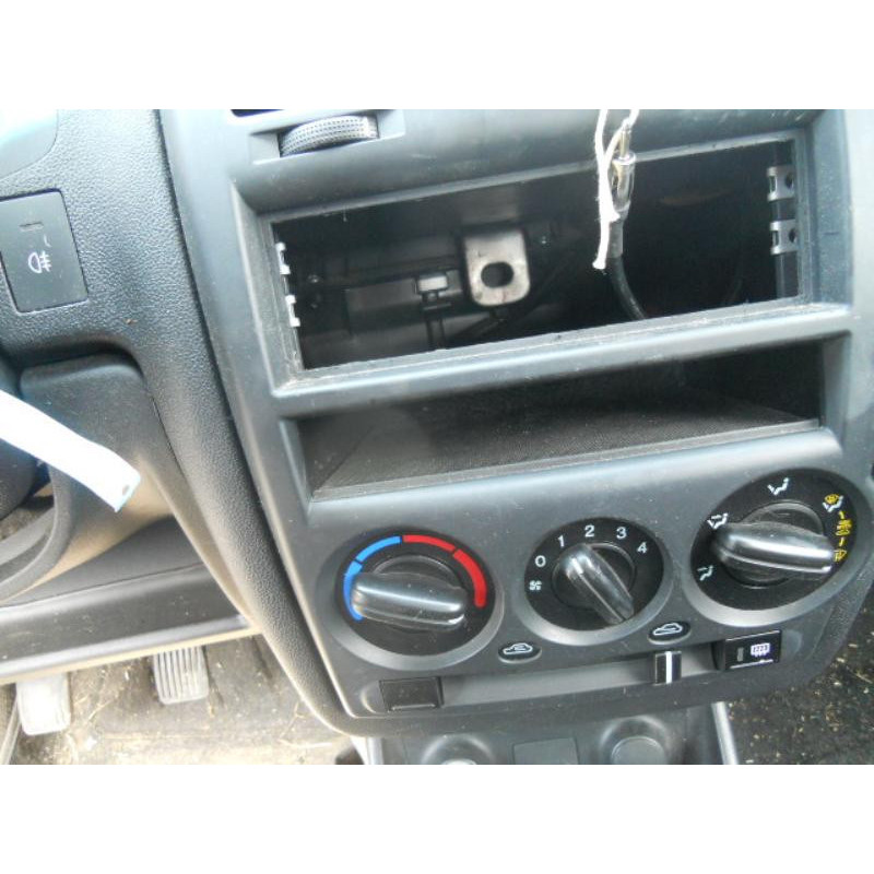 Calandre HYUNDAI GETZ Photo n°13