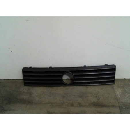 Calandre VOLKSWAGEN POLO 1 Photo n°1