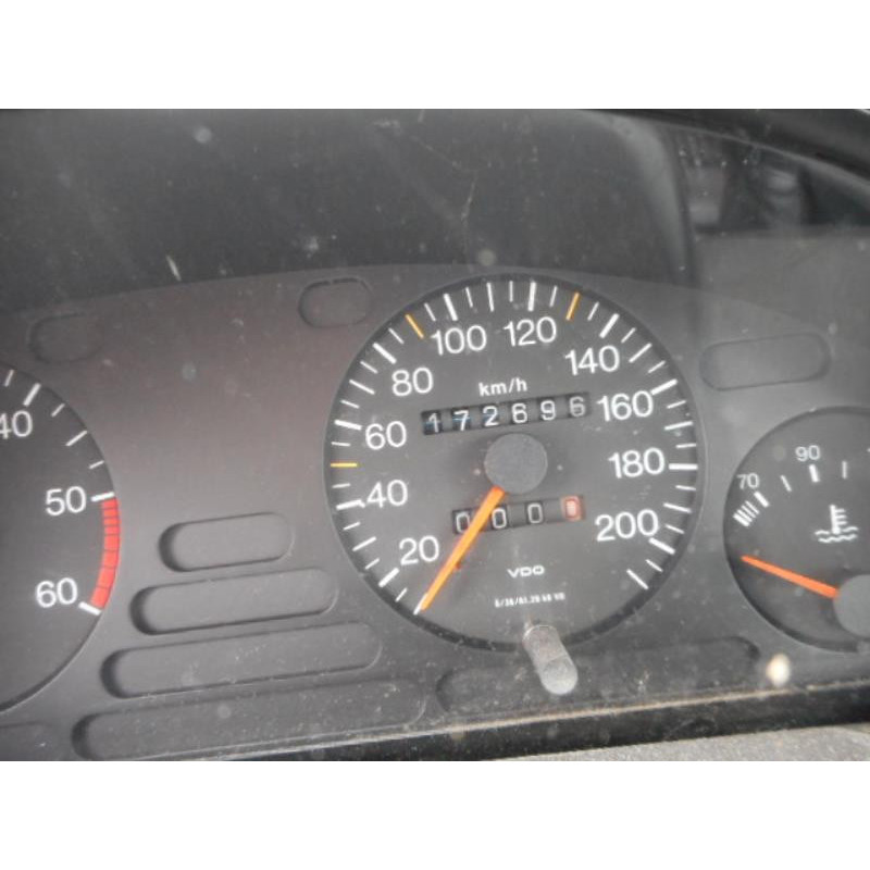 Calandre PEUGEOT 405 Photo n°14