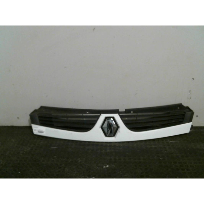 Calandre RENAULT MASTER 2 Photo n°1