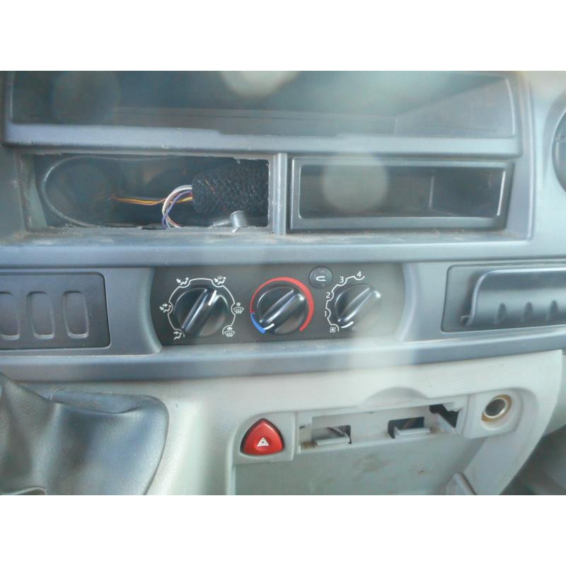 Calandre RENAULT MASTER 2 Photo n°7