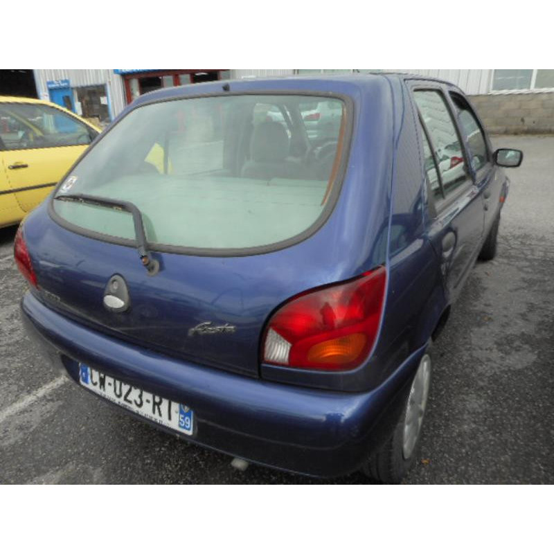 Calandre FORD FIESTA 4 Photo n°4