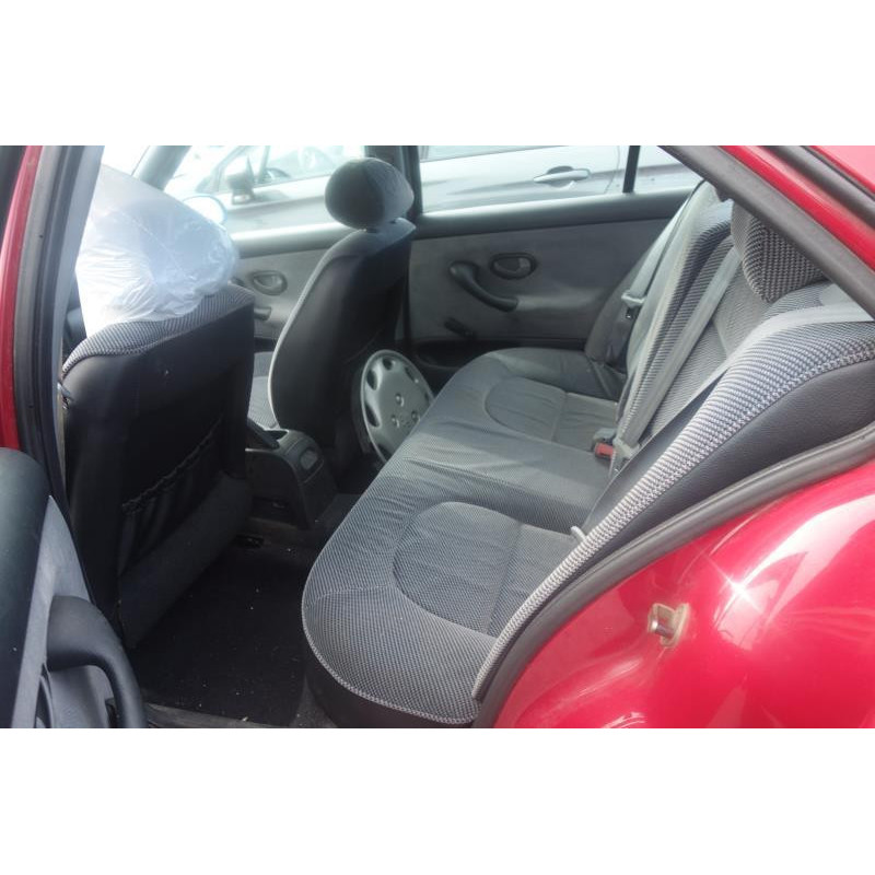 Calandre PEUGEOT 406 Photo n°14
