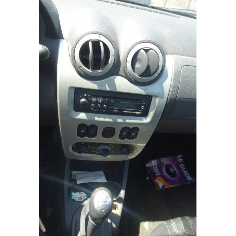 Calandre DACIA LOGAN MCV 1 Photo n°6
