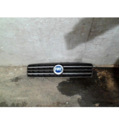 Calandre FIAT PUNTO 2 Photo n°1