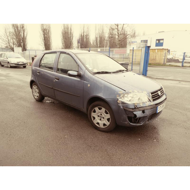 Calandre FIAT PUNTO 2 Photo n°3