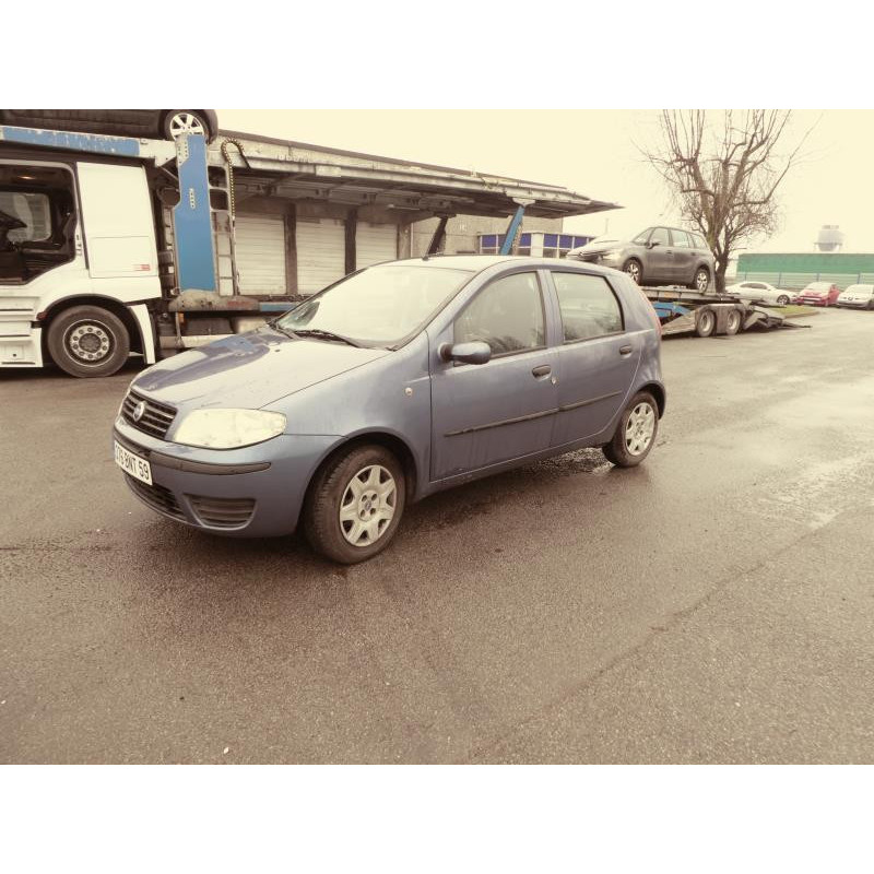 Calandre FIAT PUNTO 2 Photo n°4