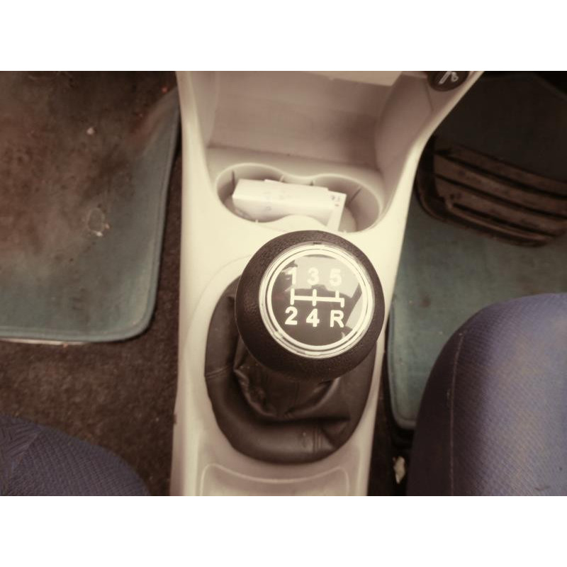 Calandre FIAT PUNTO 2 Photo n°9