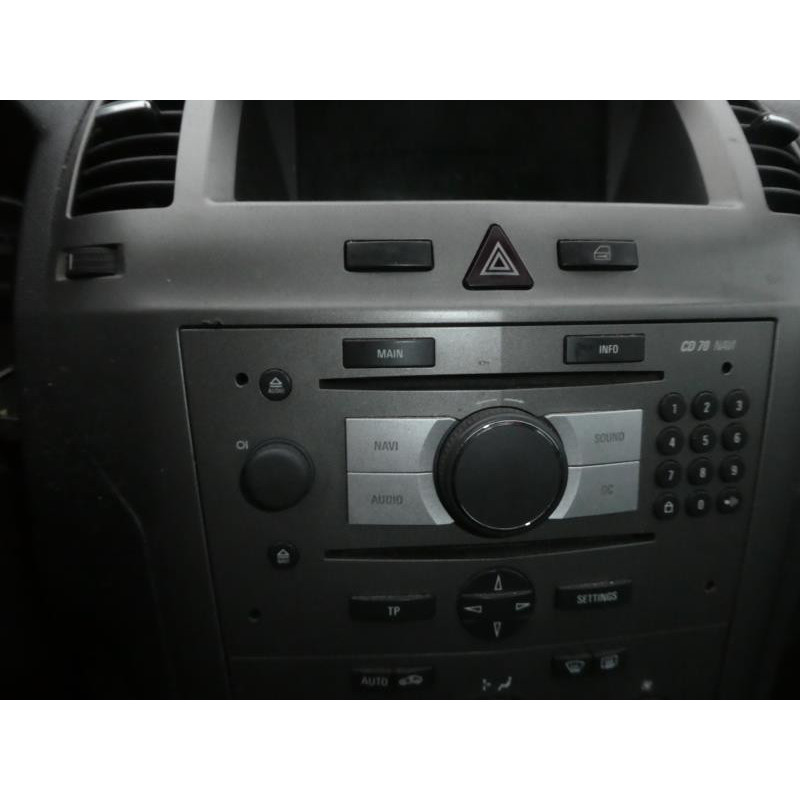 Calandre OPEL ZAFIRA B Photo n°8