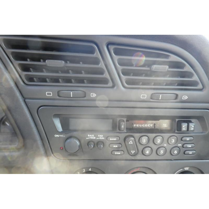 Calandre PEUGEOT 306 Photo n°5