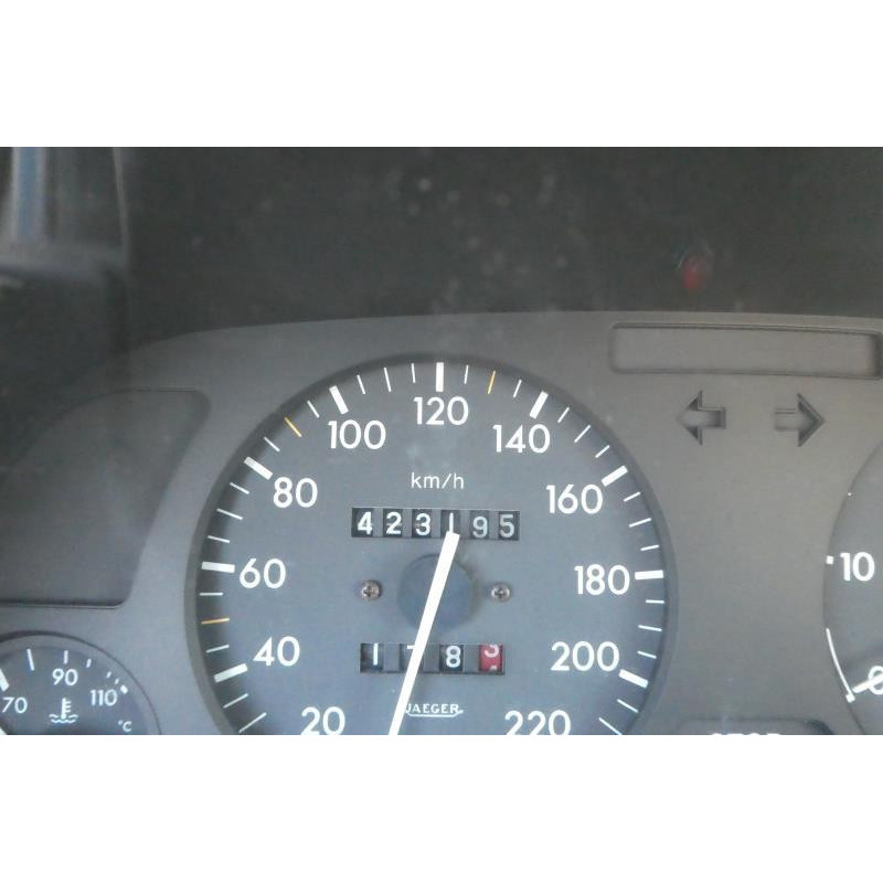 Calandre PEUGEOT 306 Photo n°11