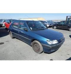 Calandre PEUGEOT 306