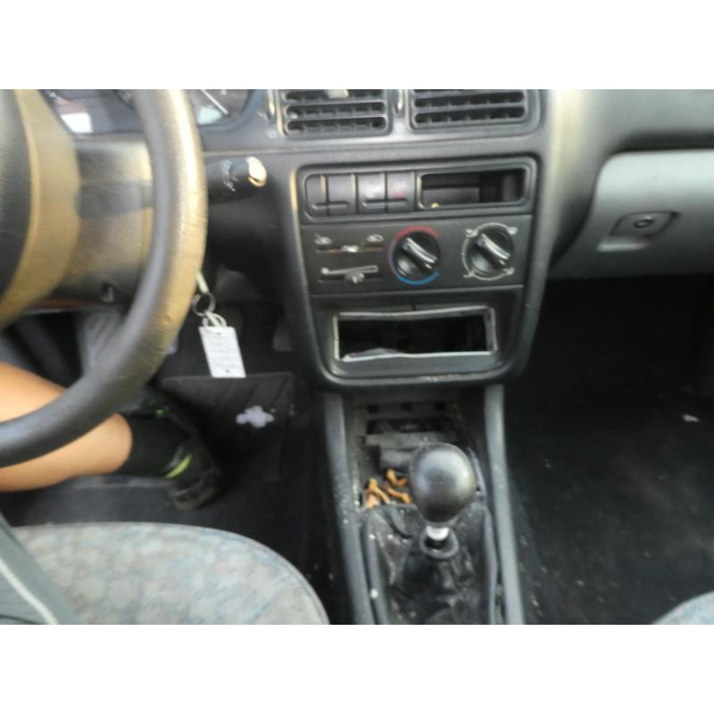 Calandre PEUGEOT 406 Photo n°8
