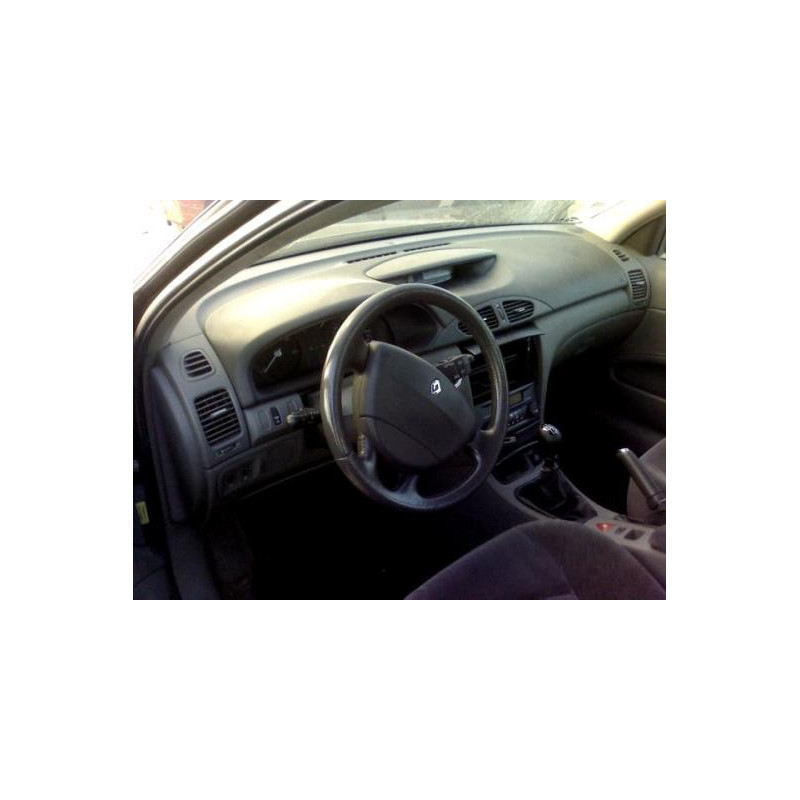 Calandre RENAULT LAGUNA 2 Photo n°5