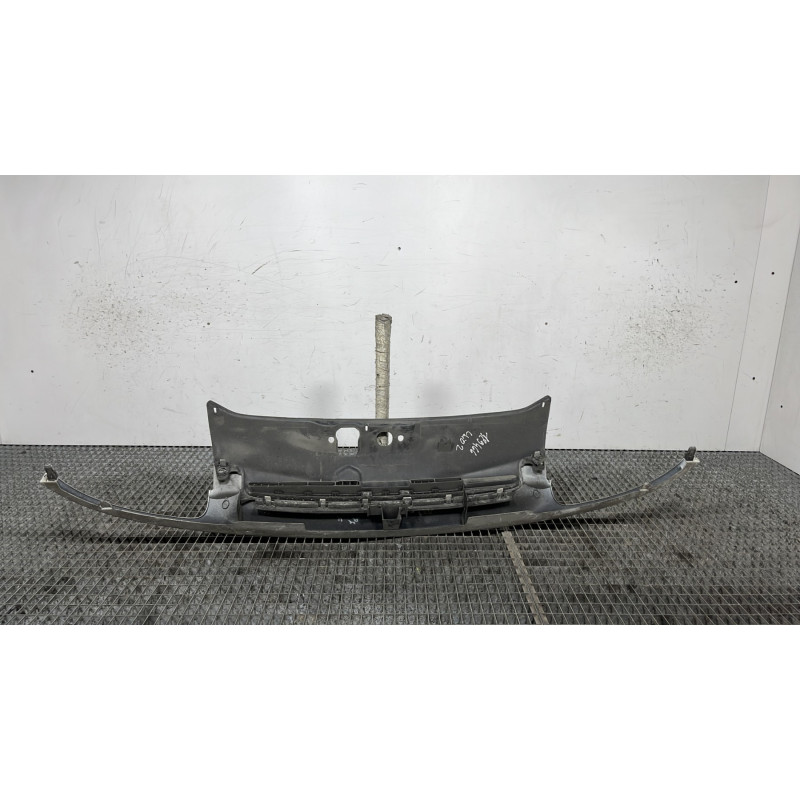 Calandre RENAULT CLIO 2 Photo n°4