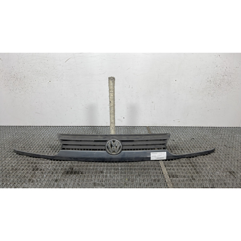 Calandre VOLKSWAGEN GOLF 3 Photo n°1
