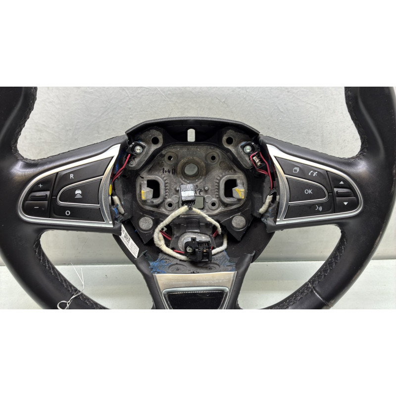 Volant RENAULT SCENIC 4 Photo n°2